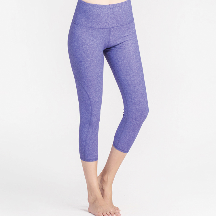 Designed Leggings with Custom Logo Women Fitness Yoga Pants Seamless Capri